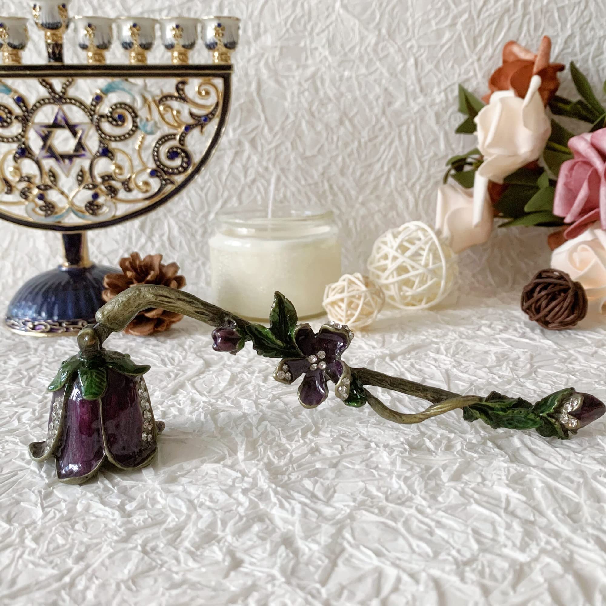 Luxury Menorah Candle Snuffer  - đánh giá và giá Collectible Collection